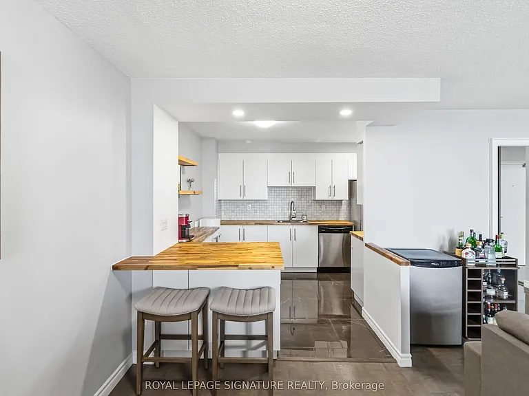 85 Emmett Ave #1403 — Photo 9