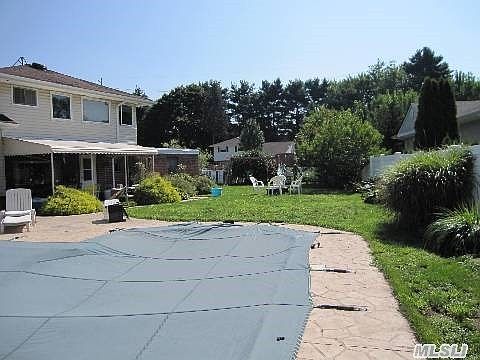 2nd image of 322 Woodbridge Ln