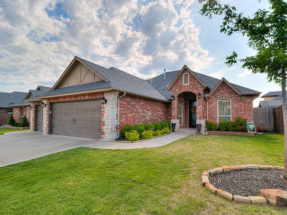5th image of 17217 Aragon Ln