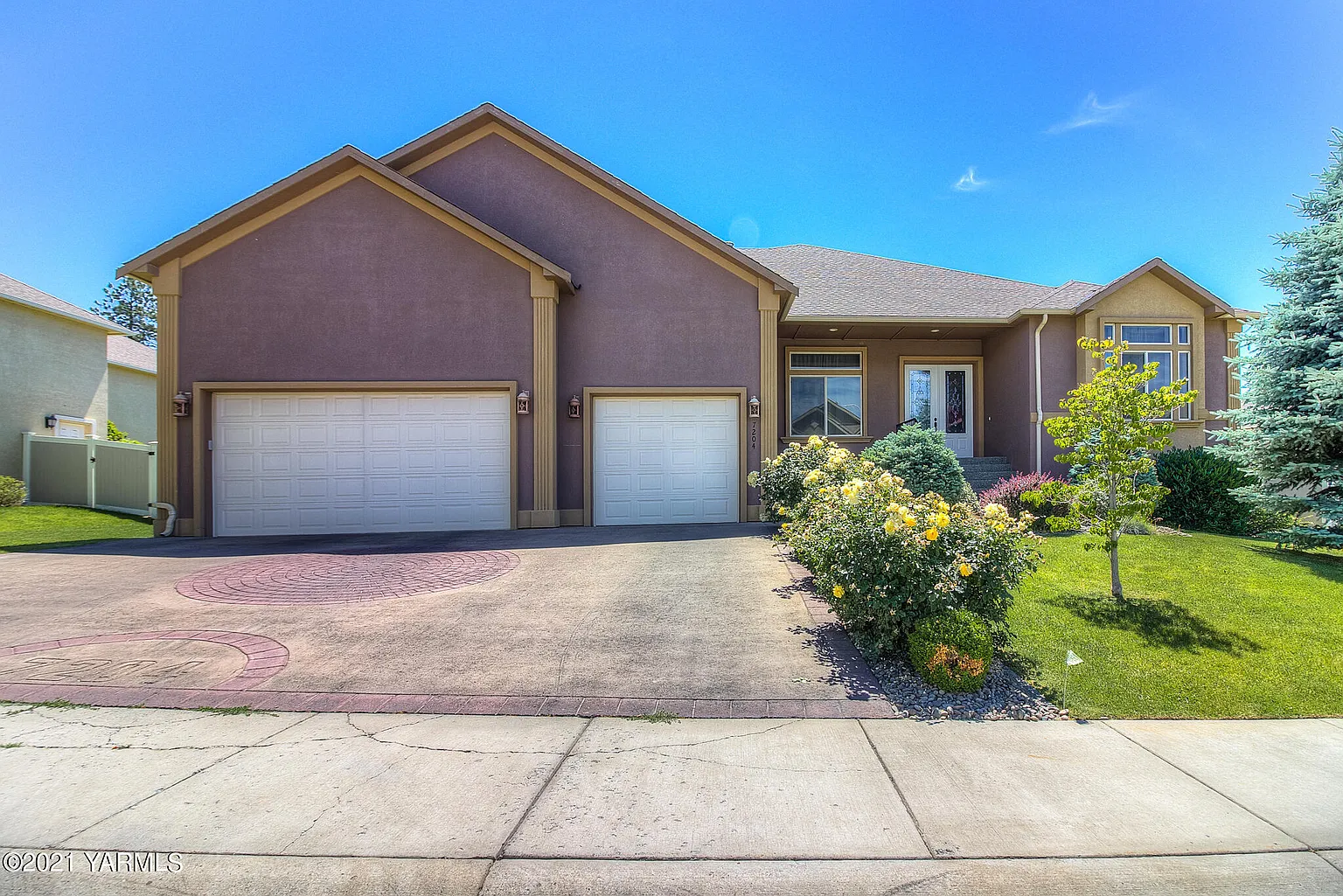 7204 Modesto Way photo 1