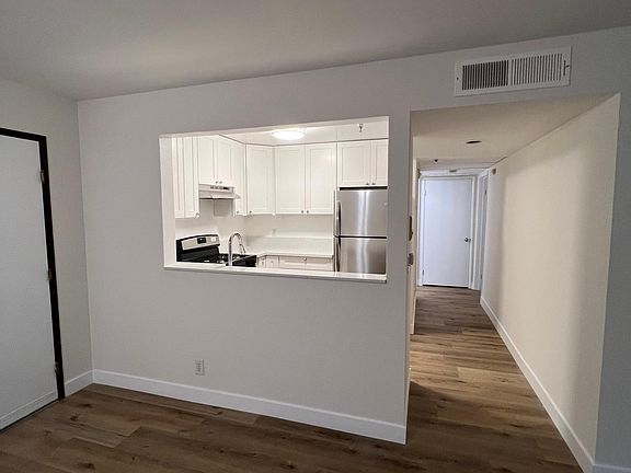 2nd image of 5541 Fulcher Ave #105