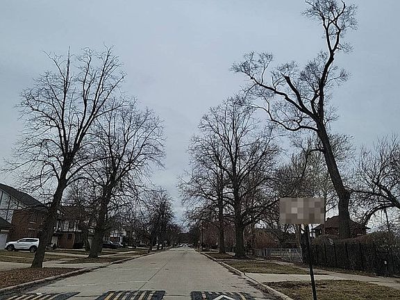 4th image of 350 Parkview Dr
