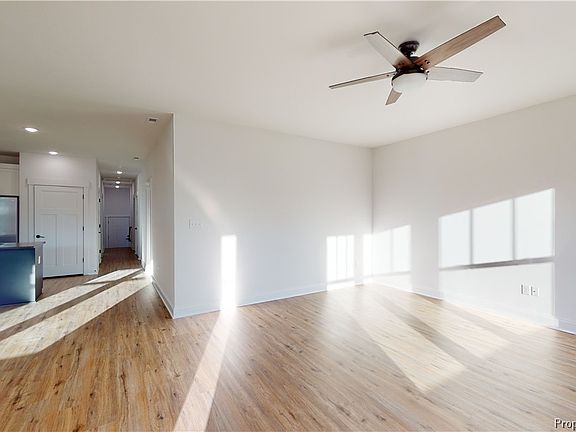 2nd image of 1110 Hitchens Ln