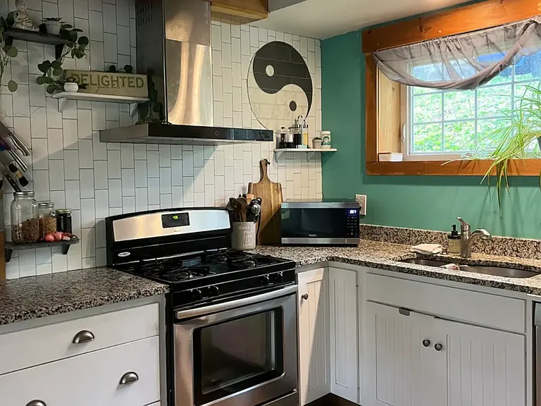 86 Ellis Brook Rd — Photo 5