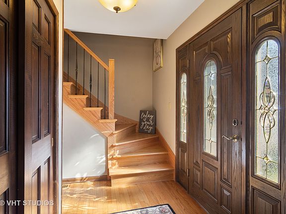 3rd image of 830 Beacon Dr