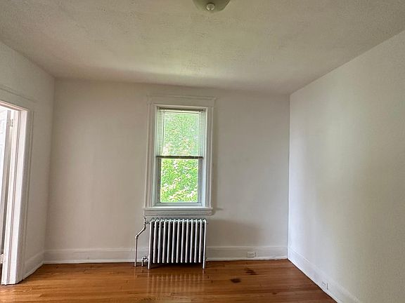 5th image of 153 Wellbrook Ave Floor 1