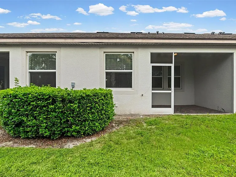 5248 Blossom Cv — Photo 32