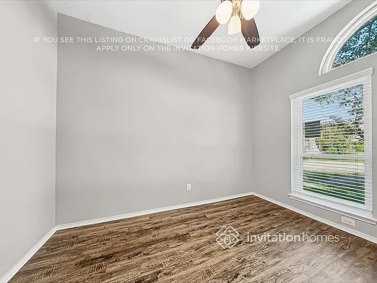 7510 Estates Way — Photo 15