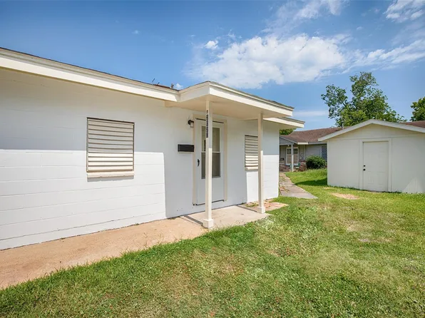 2020B Rosalee St, La Marque, TX 77568