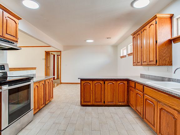 5th image of 2402 Liberty Ln