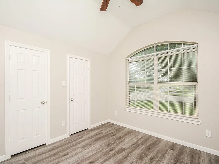 12202 Duane Ct — Photo 14