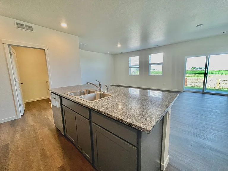 6051 Holstein Dr — Photo 6