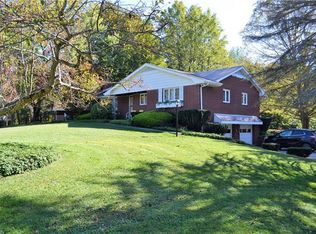 2215 Bakerstown Rd, Tarentum, PA 15084