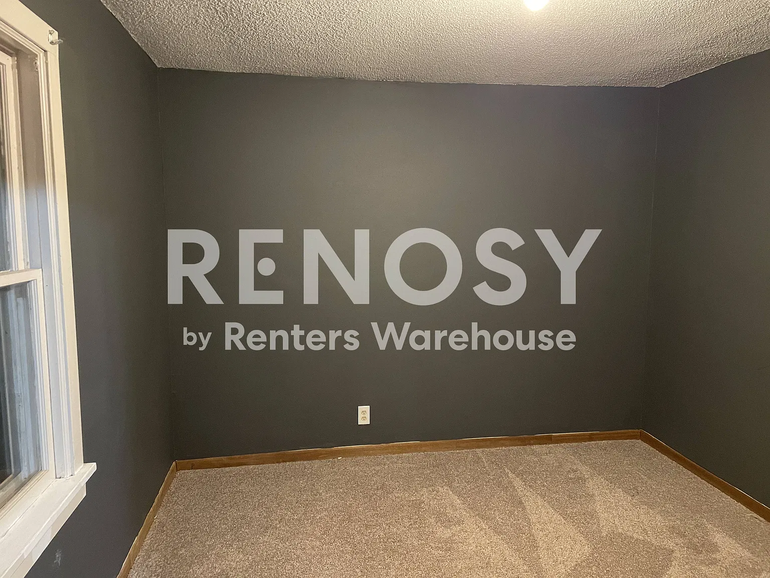 Available Now-2br/1ba Duplex Back Unit Outside Amery, Wi — Photo 4