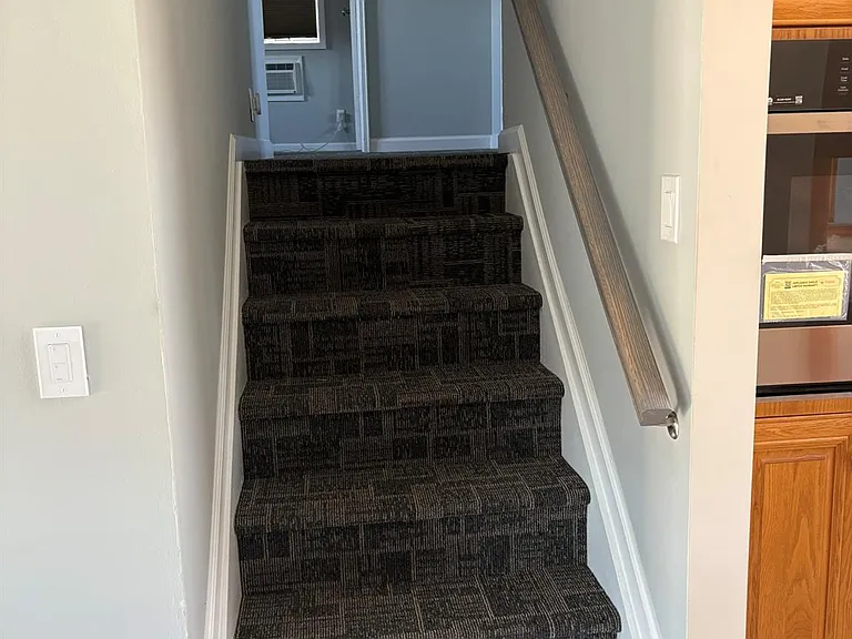 393 N Virginia Ave — Photo 9