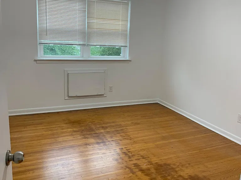 5489 Vicaris St #2 — Photo 7