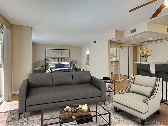 2nd image of 4320 Van Nuys Blvd #106