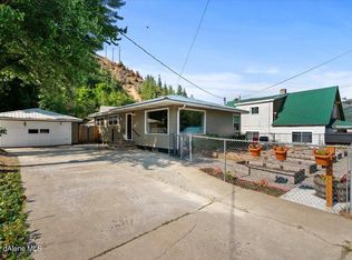 818 S Division St, Kellogg, ID 83837