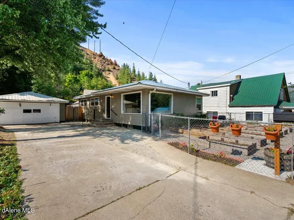 818 S Division St, Kellogg, ID 83837