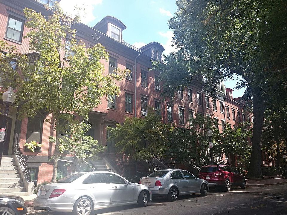2nd image of 75 Rutland St #4