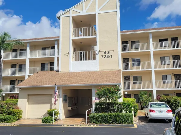 7351 Kinghurst Drive #404, Delray Beach, FL 33446
