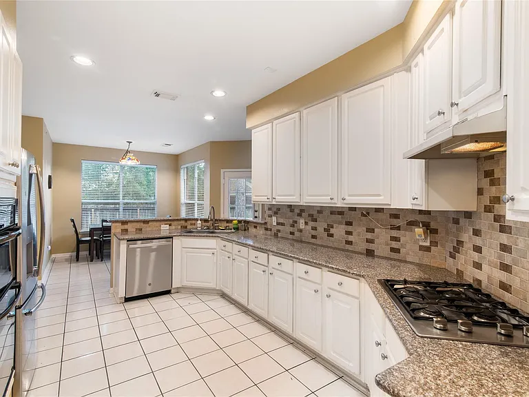6 Windfern Pl — Photo 15