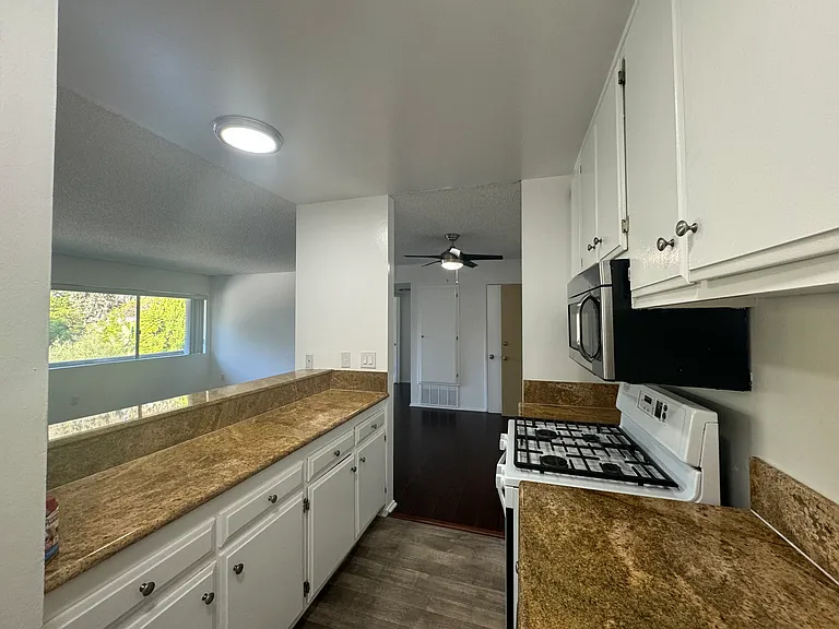 The Westwood Park Apartments — Photo 13