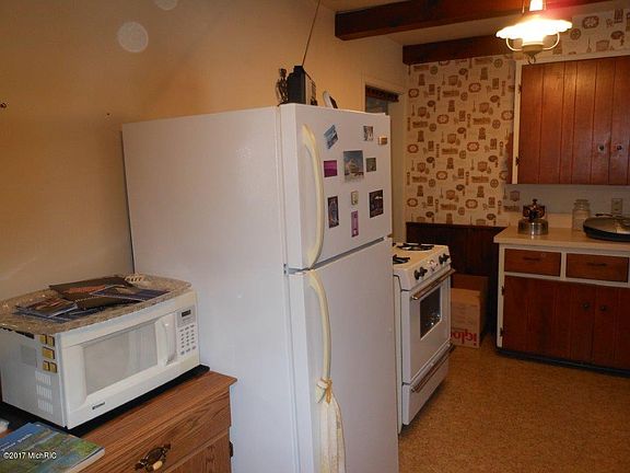 5th image of 2465 McCracken St