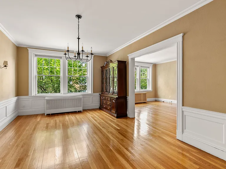 20 Egmont St #4 — Photo 4