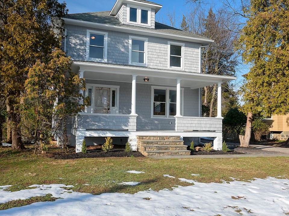 1st image of 216 Church Ln