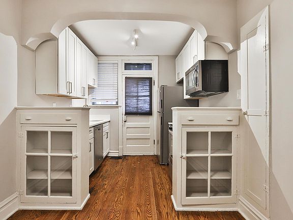 4th image of 3453 Hereford St APT 1N