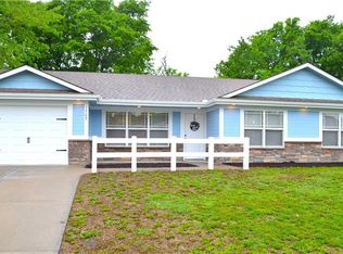 1505 Russell Rd, Pleasant Hill, MO 64080