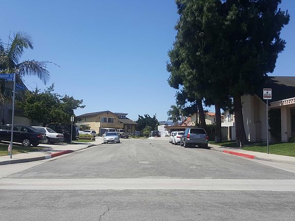 4th image of 23420 Petroleum Ave