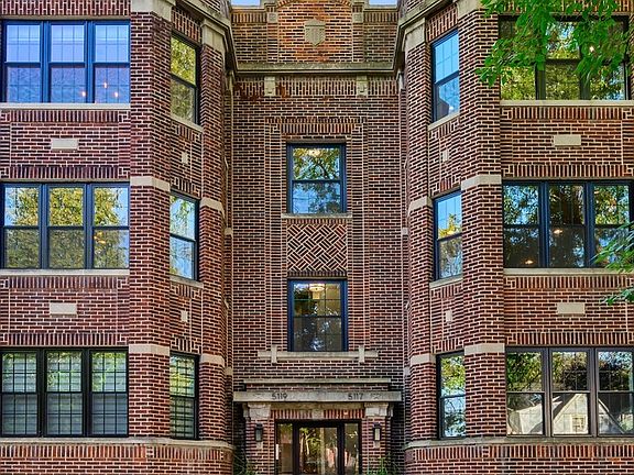 2nd image of 5117 N Winchester Ave #3S