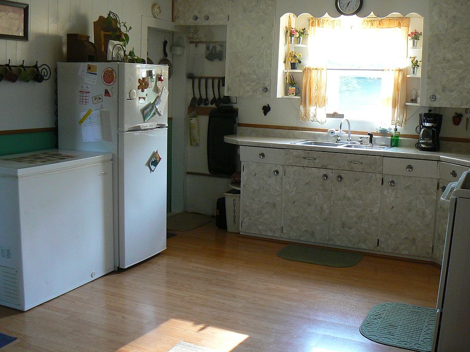 kitchen 18x11