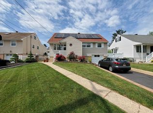 57 Maryknoll Rd, Metuchen, NJ 08840