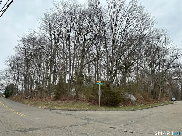 Mill Road, Madison, CT 06443