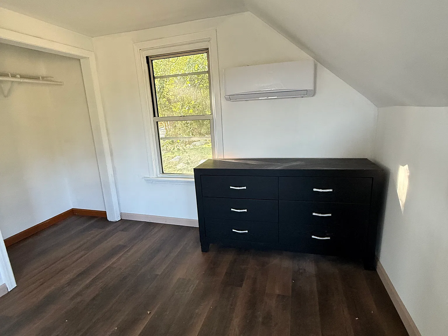 2 bed, 1062 sqft, $2,470 — Photo 4