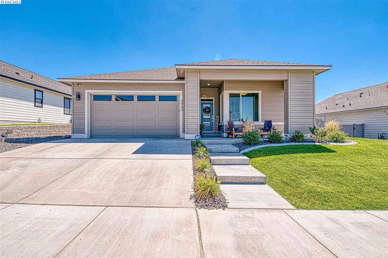 4903 Smitty Dr photo 1