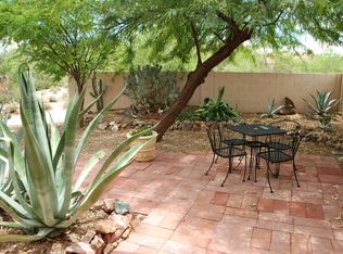 8705 N Lennon Pl, Tucson, AZ 85742