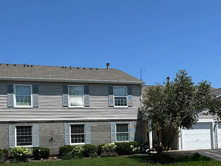 636 Mallard Ct #2D — Photo 1