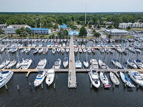 Broad Creek Marina