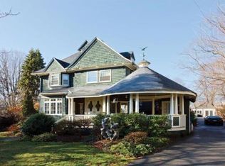 102 Windsor Rd, Newton, MA 02468