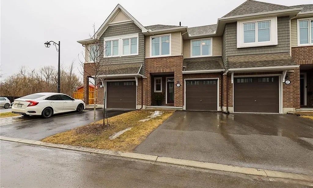 3 bed, 2.5 bath, 1700 sqft, $2,700 — Photo 1