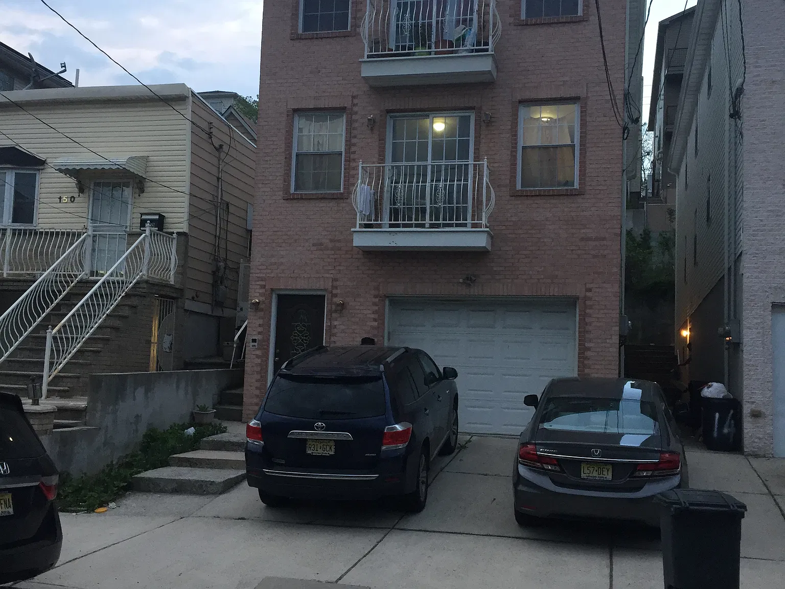 148 Terrace Ave — Photo 1