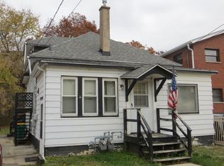 43 Nippersink Rd, Fox Lake, IL 60020