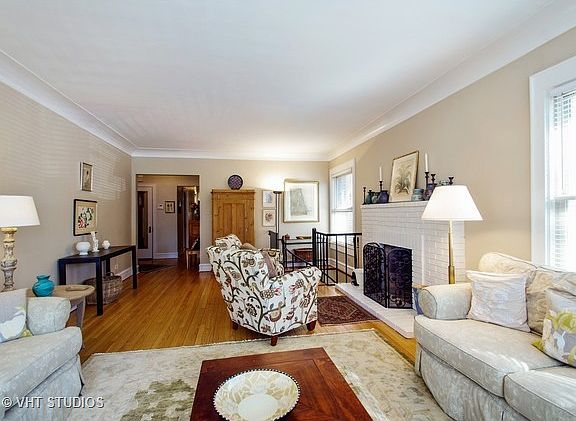 4th image of 1132 W Columbia Ave #1E