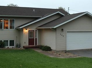 330 9th St, Proctor, MN 55810