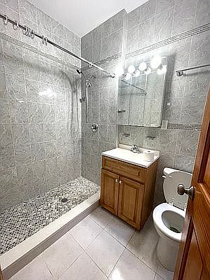 3rd image of 2106 Newtown Ave #3A