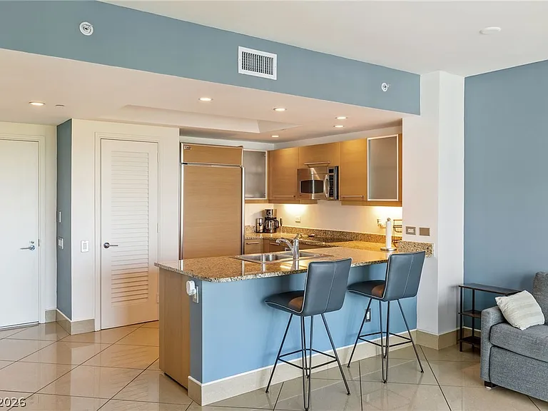 322 Karen Ave #1106 — Photo 16